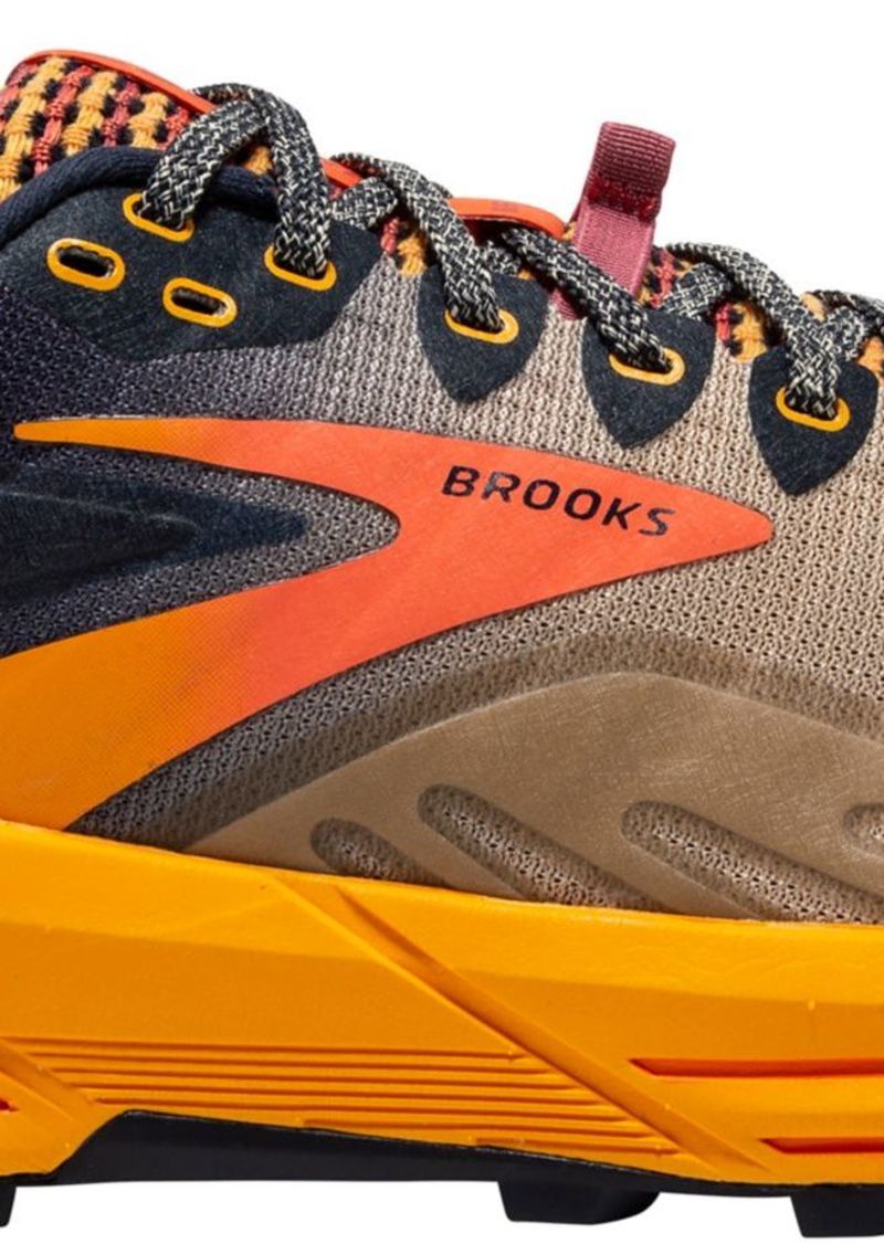 Brooks Men's Cascadia Trail 16 Running Shoes, Size 8, Orange