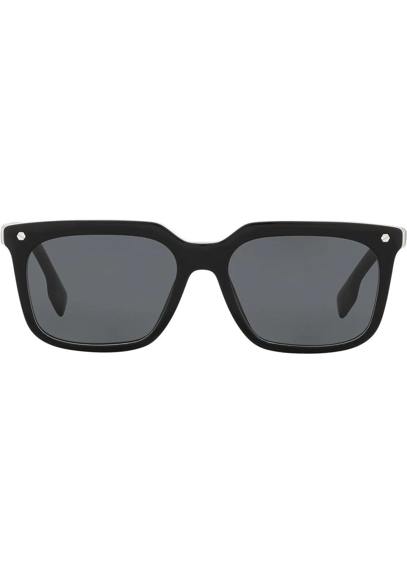 Burberry Carnaby sunglasses