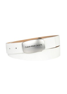 Calvin Klein Women's Jeans Casual Plaque Buckle Belt - White