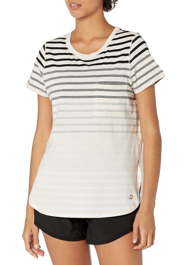 Calvin Klein Performance Women's Cap Sleeve Pocket Tee with Round Hem & Side Slits