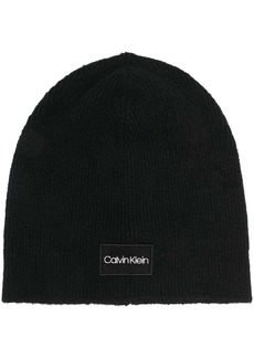Calvin Klein logo-patch beanie