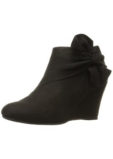 CL by Chinese Laundry Women's Vivid Ankle Bootie   M US