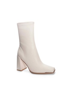 Chinese Laundry Women's Marvin Boot In Cream