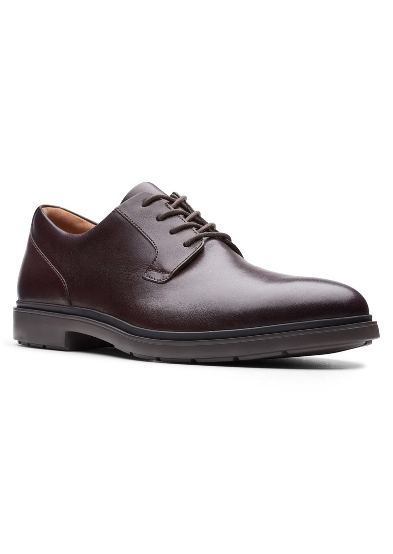 clarks vanek plain