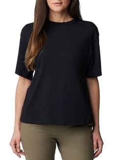 Columbia Women's Boundless Trek Short Sleeve Shirt, Large, Black
