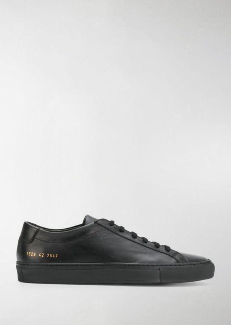 COMMON PROJECTS SNEAKERS