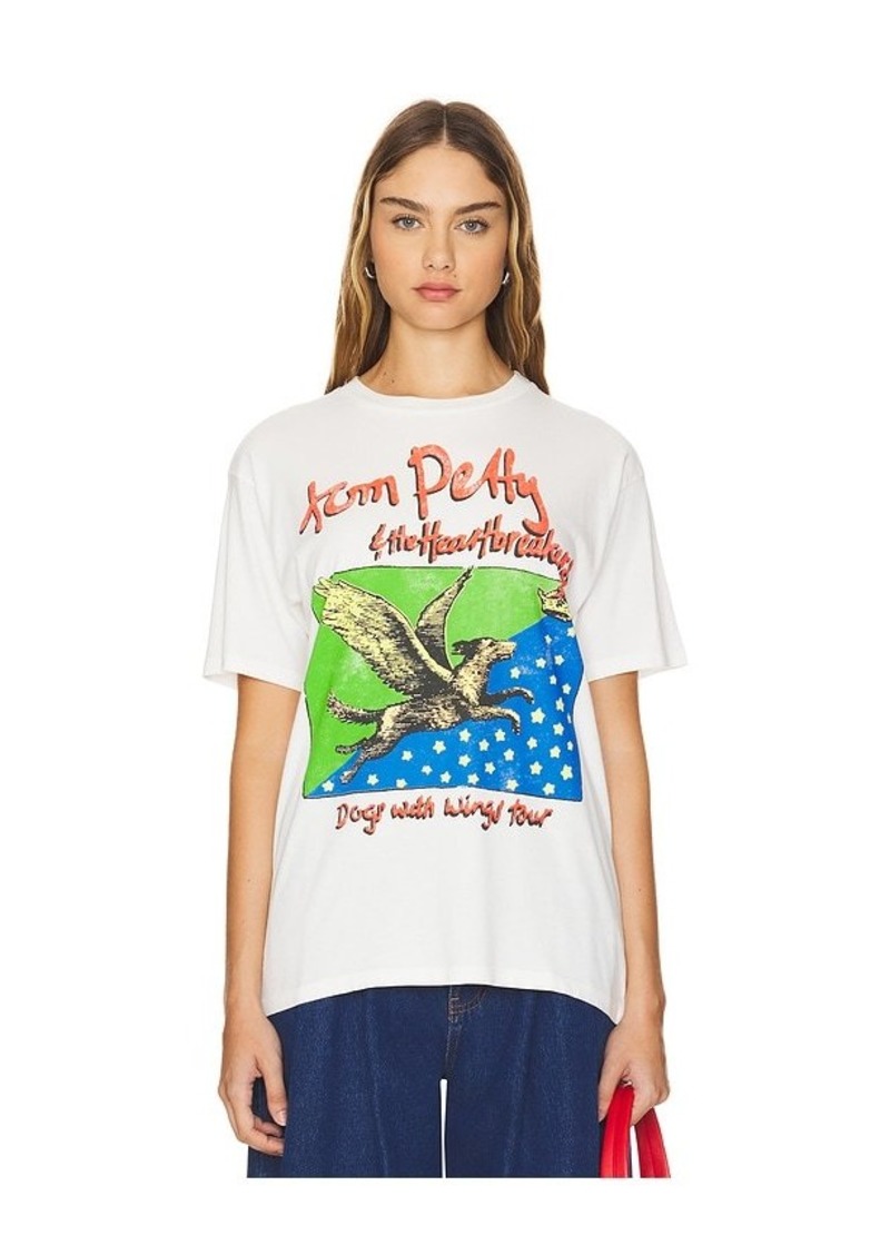 DAYDREAMER Tom Petty Dogs With Wings Weekend Tee