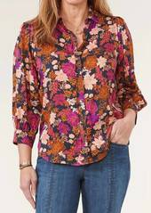 Democracy 3/4 Sleeve Floral Print Top In Navy Baton Rouge