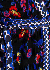 Diane von Furstenberg - Sol floral-print plissé-crepe wrap dress - Black - US 4