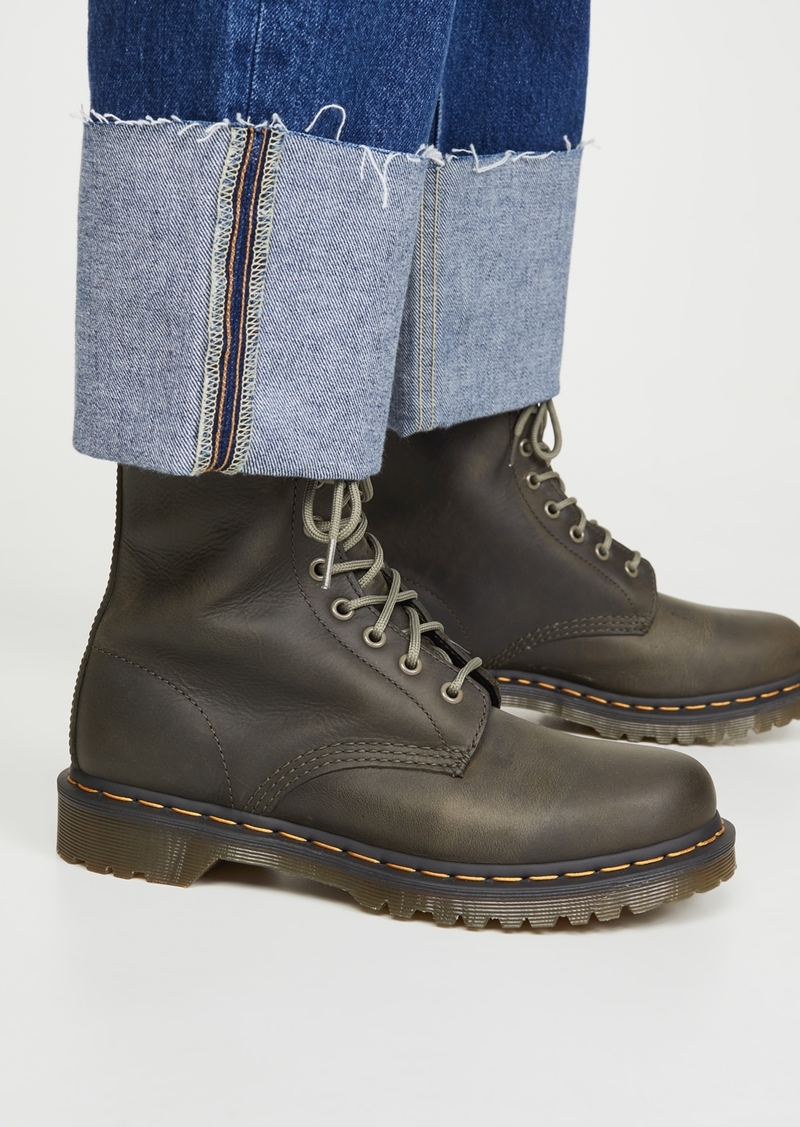 dr martens serena 8 eye boots