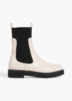 Ferragamo - Rook leather Chelsea boots - White - US 6