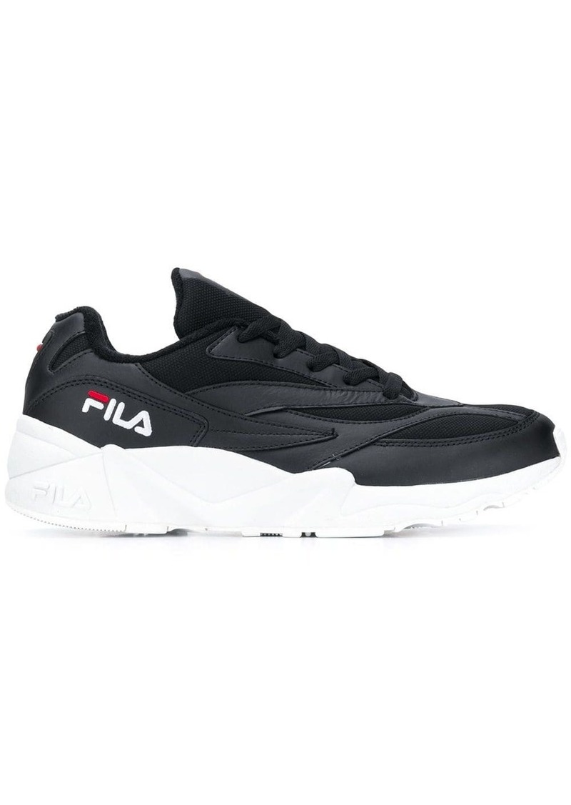 fila sneakers ray low