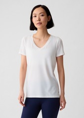 GapFit Breathe V-Neck T-Shirt