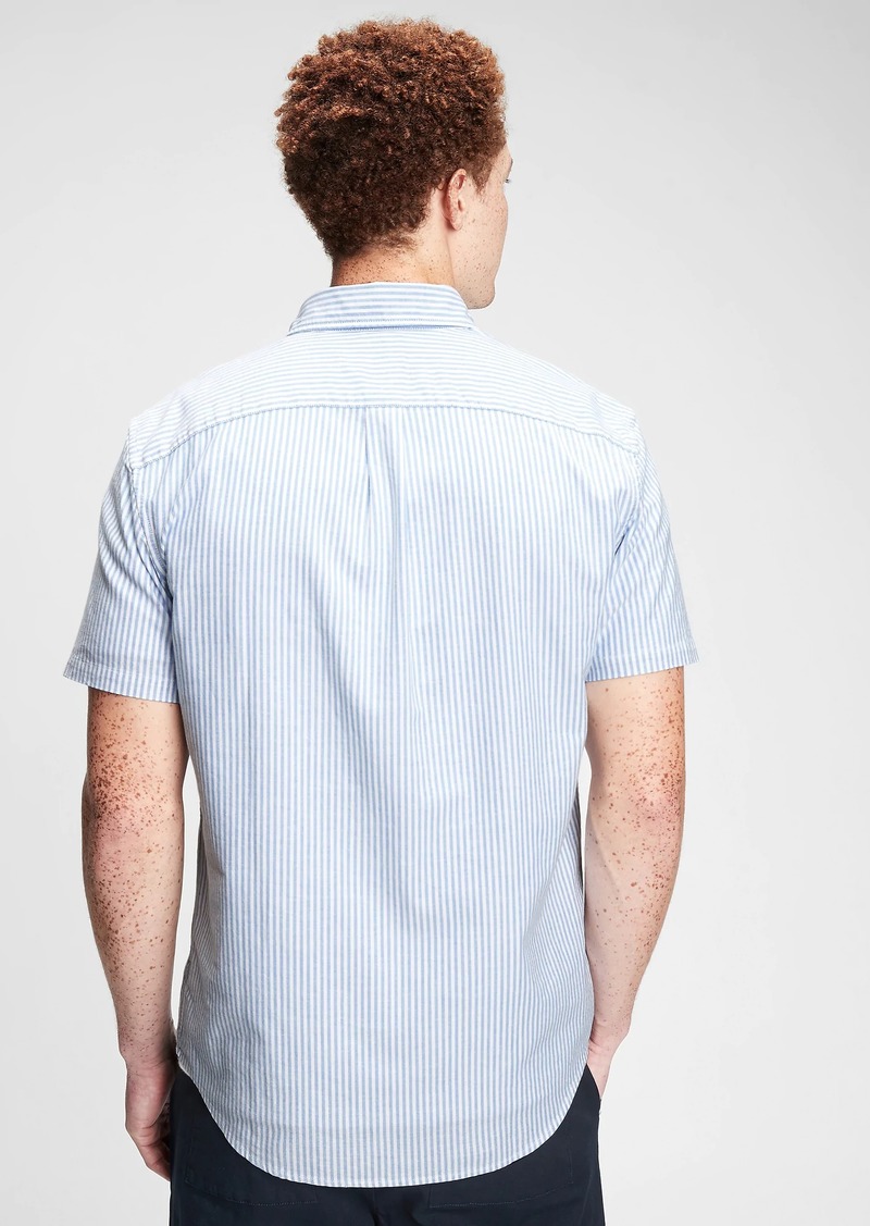 Classic Colorblock Oxford Shirt in Standard Fit with In-Conversion