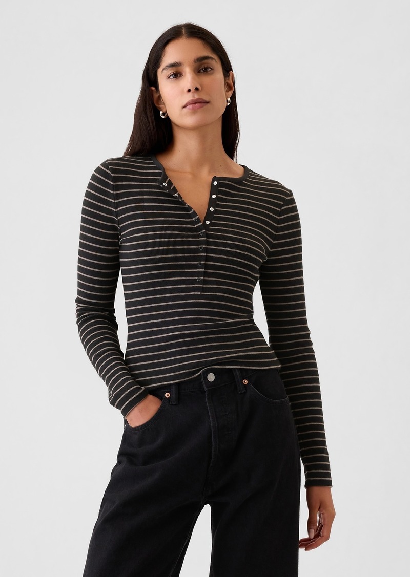 Gap Modern Rib Henley T-Shirt