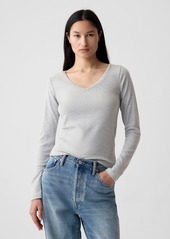 Gap Modern V-Neck T-Shirt