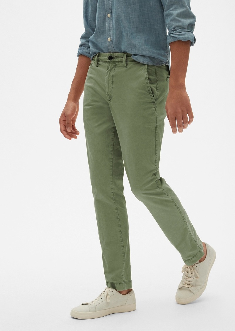 vintage khakis in skinny fit with gapflex