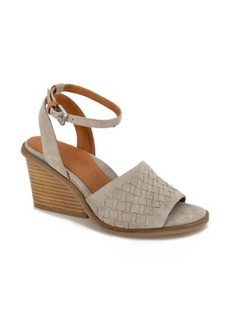 GENTLE SOULS BY KENNETH COLE Nadia Woven Wedge Sandal
