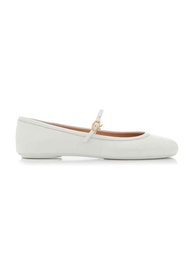 Gianvito Rossi - Carla Leather Ballet Flats - White - IT 39 - Moda Operandi