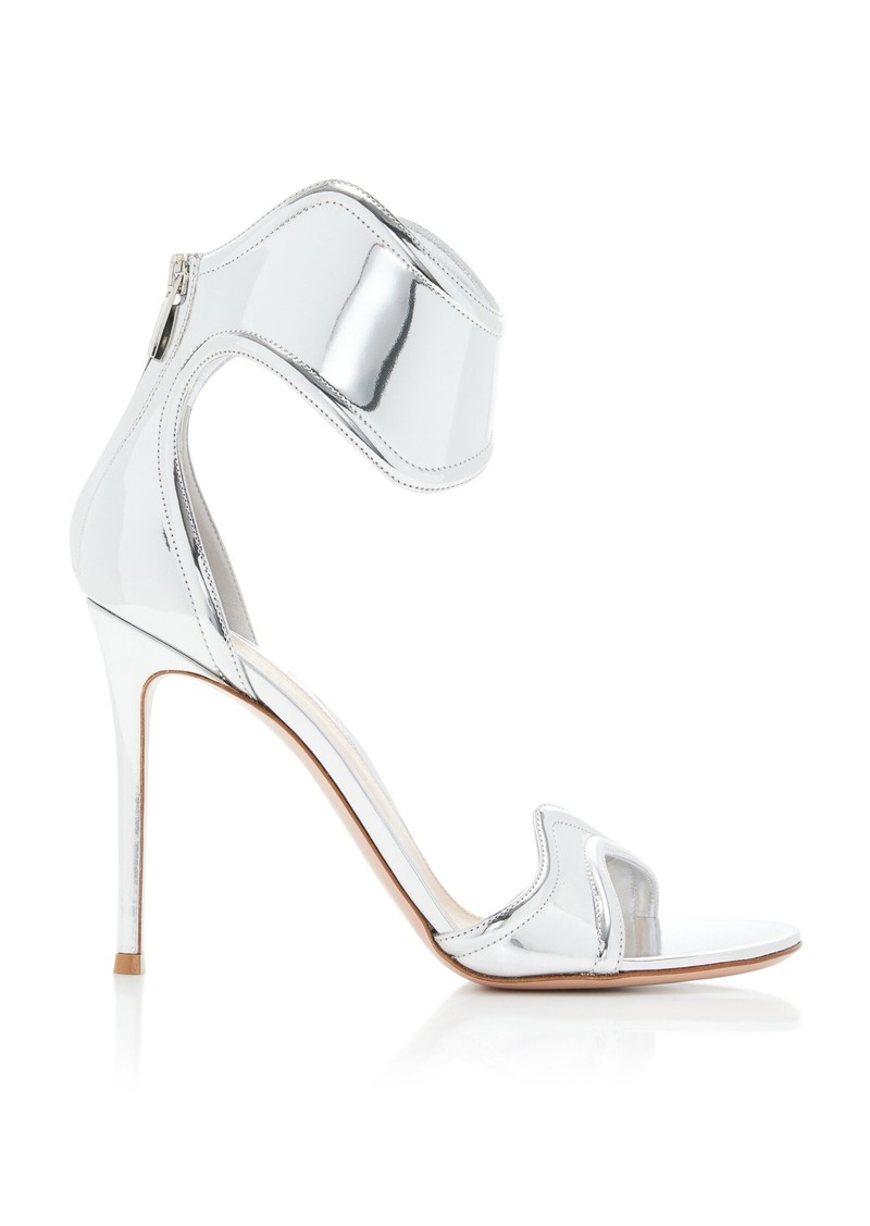 Gianvito Rossi - Lucrezia Metallic Leather Sandals - Silver - IT 39.5 - Moda Operandi