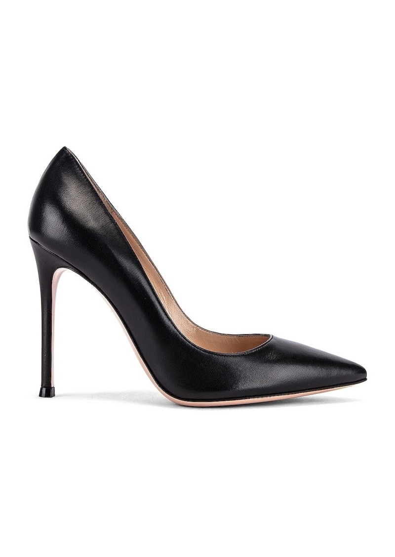 Gianvito Rossi Leather Pumps