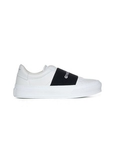 Givenchy Sneakers & Slip-On