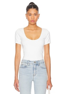 Good American Scuba Scoop Crop Tee