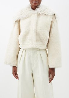 Jacquemus - Piloni Oversized-collar Shearling Jacket - Womens - Ivory