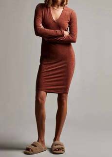James Perse Soft V-Neck Stretch Velvet Dress In Goji
