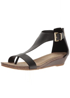 Kenneth Cole REACTION Women's Great Gal T-Strap Wedge Sandal   M US
