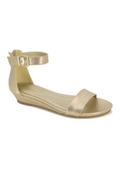 Kenneth Cole Reaction Women's Great Viber Sandals - Tan