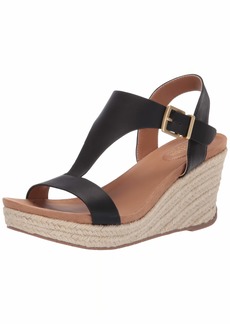 Kenneth Cole REACTION Women's T-Strap Wedge Sandal   M US