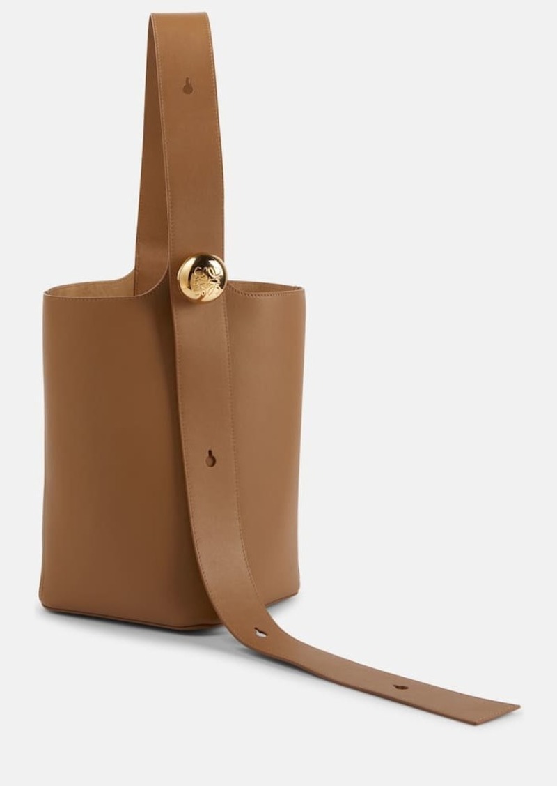 Loewe Pebble Medium leather bucket bag