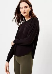 Lou & Grey Signature Softblend Shirttail Sweatshirt