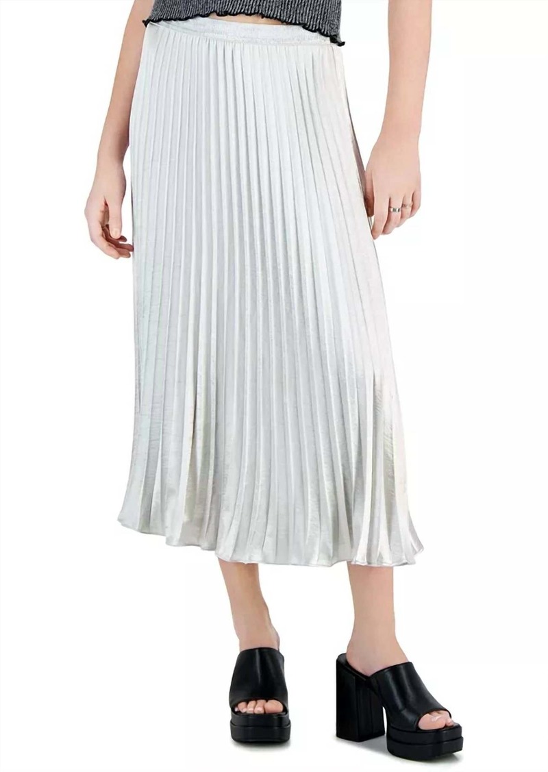 Lucy Rose Pleated Skirt In Silver