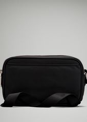 lululemon - Crossbody Camera Bag 2L - Black/Neutral