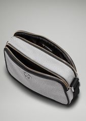 lululemon - Crossbody Camera Bag 2L  - Grey/Anchor/Light Ivory/Black