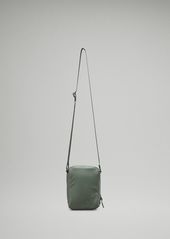 lululemon - Easy Access Crossbody Bag 1.5L - Green/Grey Eucalyptus