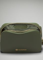 lululemon - Everywhere Belt Bag 1L  - Green/Olive/Barracks Green/Gold