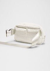 lululemon - Everywhere Belt Bag  - Bone/Silver