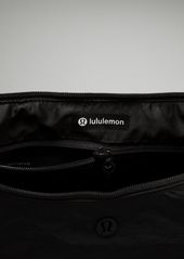 lululemon - Slouchy Sling Bag 6L - Black/Neutral