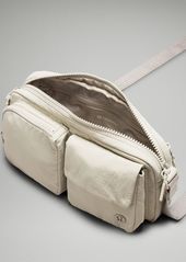 lululemon - Multi-Pocket Crossbody Bag 2.5L - Khaki/Neutral/Raw Linen