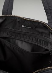 lululemon - On My Level Barrel Duffle Bag 16L - Black/Neutral/Gold