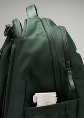 lululemon - Triple-Zip Backpack 28L - Legacy Green