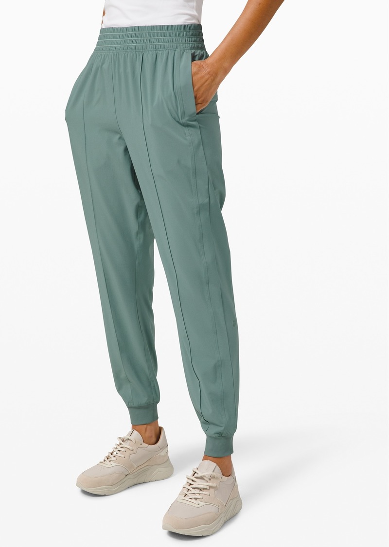 lululemon wanderer jogger