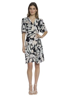 Maggy London Women's Floral Printed Surplus Bodice Flutter Sleeve Dress with Ruched Side Front Skirt