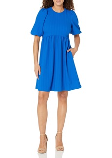 Maggy London Women's Petite Puff Short Sleeve Seersucker Dress with Curved Empire Waist and Shirred Above The Knee Skirt  10