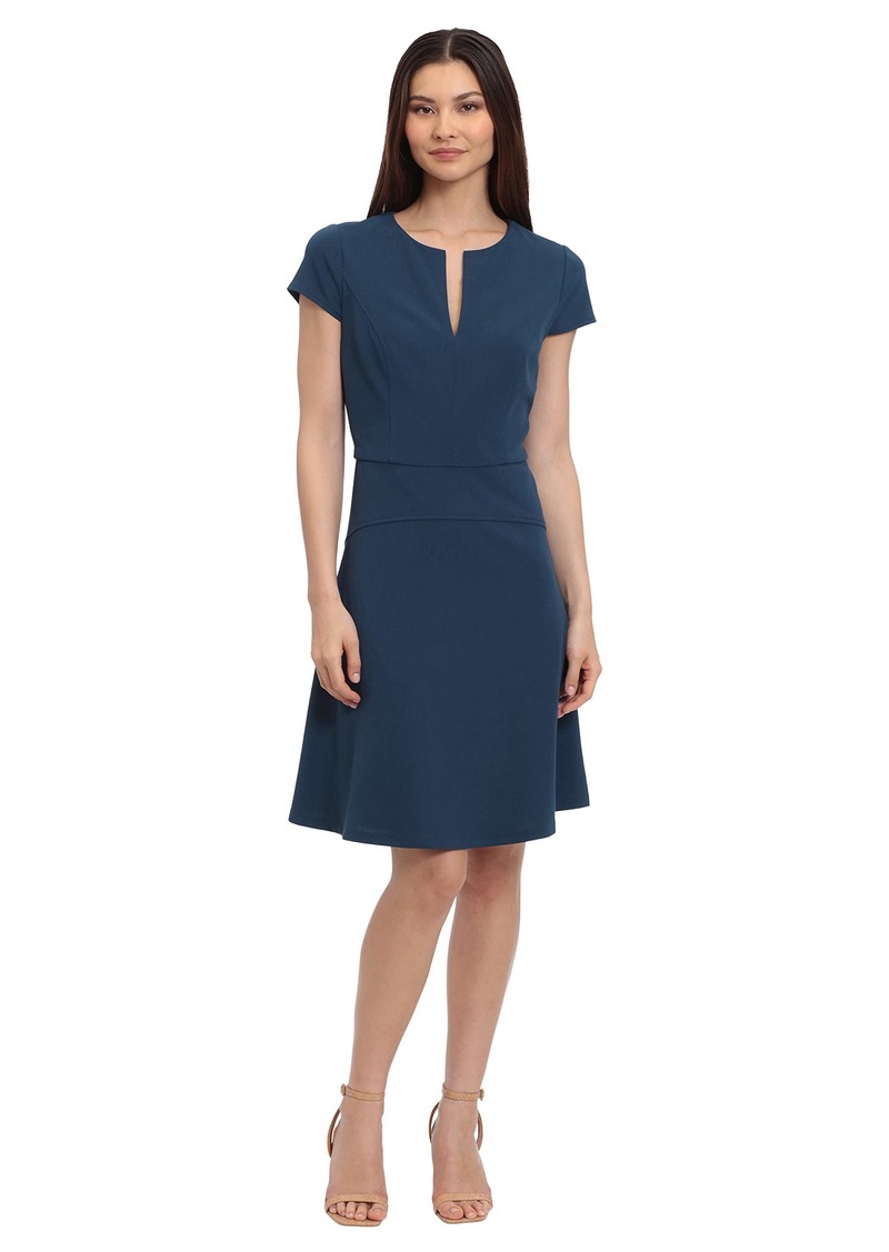 Maggy London Women's Cap Sleeve Notch Neck Cloud Crepe Fit and Flare Dress