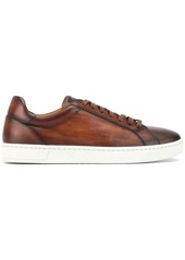 Magnanni flat low top sneakers