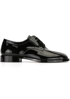 Maison Margiela Tabi patent-leather brogues